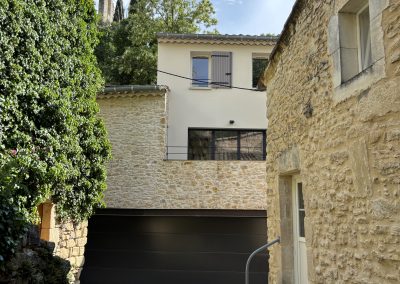 Extension d’une maison individuelle dans un “village patrimonial” (30)